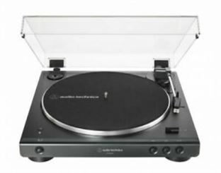 Audio-Technica AT-LP60XBT-BK Fully Automatic Bluetooth Belt-Drive Stereo Turntable, Black, Hi-Fidelity, Plays 33 -1/3 and 45 RPM Vinyl Records, Dust Cover, Anti-Resonance, Die-cast Aluminum Platter, B